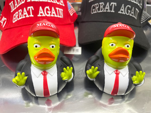 Rubber TRUMP Ducks Red Hat