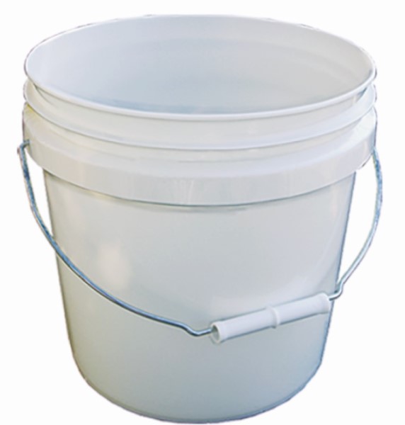 2 GALLON BUCKET WITH HANDLE