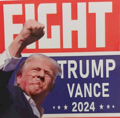 **Trump STICKER 3 X 3'' Fight Trump Vance Fistpump