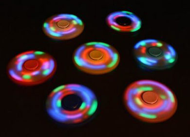 LIGHT UP NINE LED FINGER FIDGET HAND SPINNERS