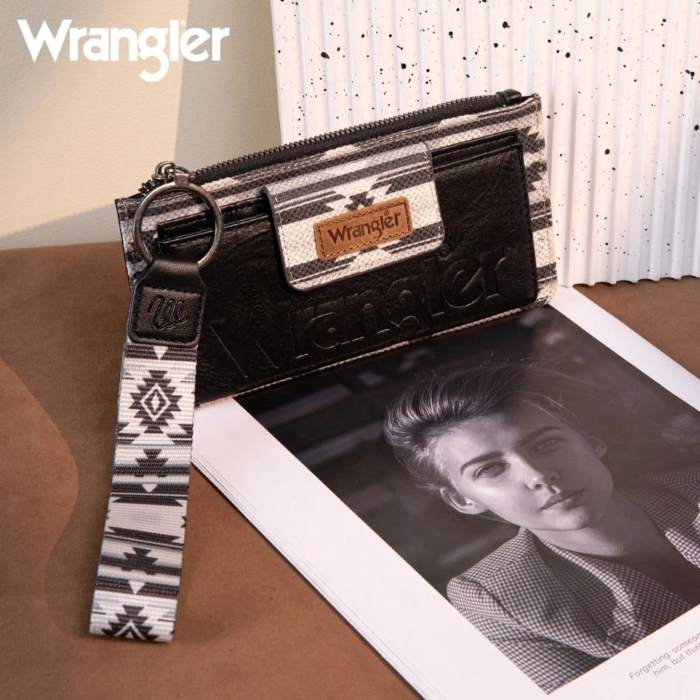 Wrangler Aztec Print Bi-Fold WALLET Wristlet - Black