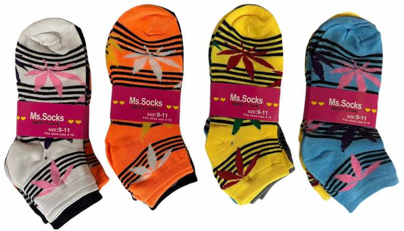 Wholesale Woman Marijuana SOCKS with Stripe