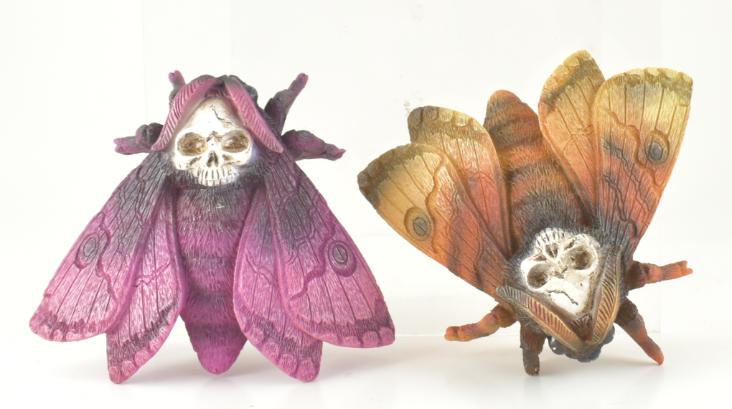 Touch of Nature Resin 5.5'' Moths with SKULL